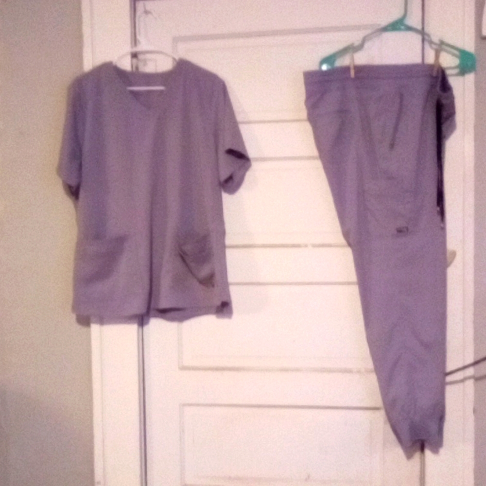 Grey's Anatomy Spandex Stretch Scrub Set
